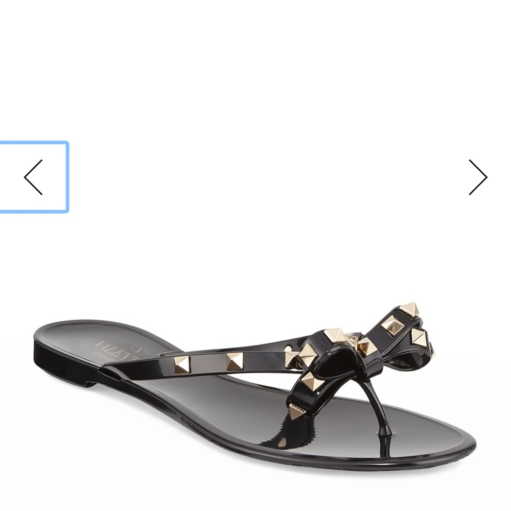 Valentino sandals, black and gold!